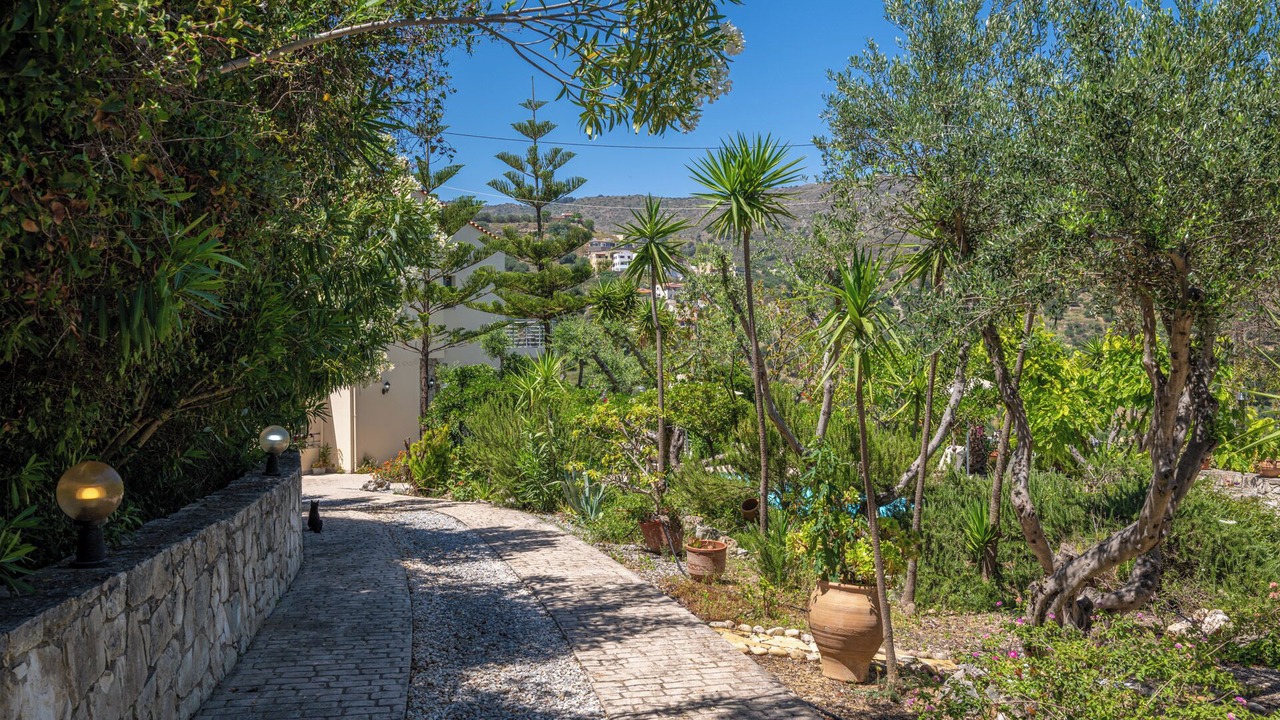 Photo of Outdoor in Exopoli