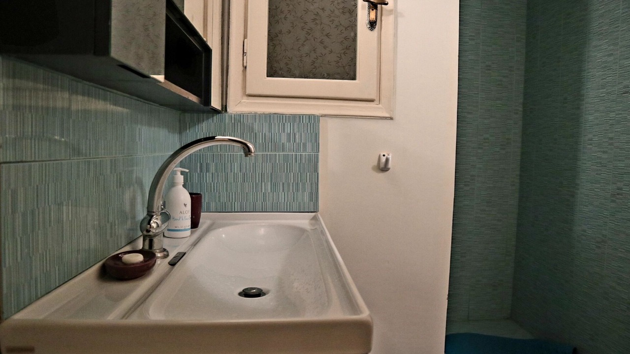 Photo of Bathroom in Omonia