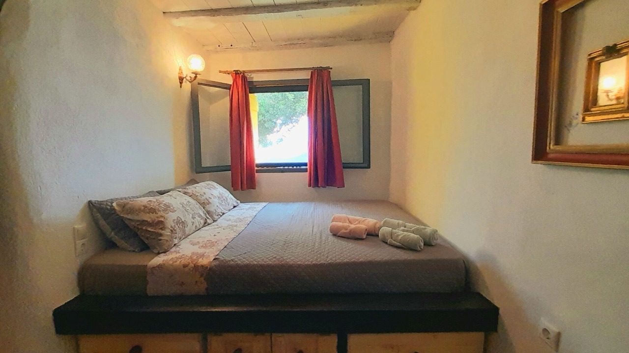 Photo of Bedroom in Andros