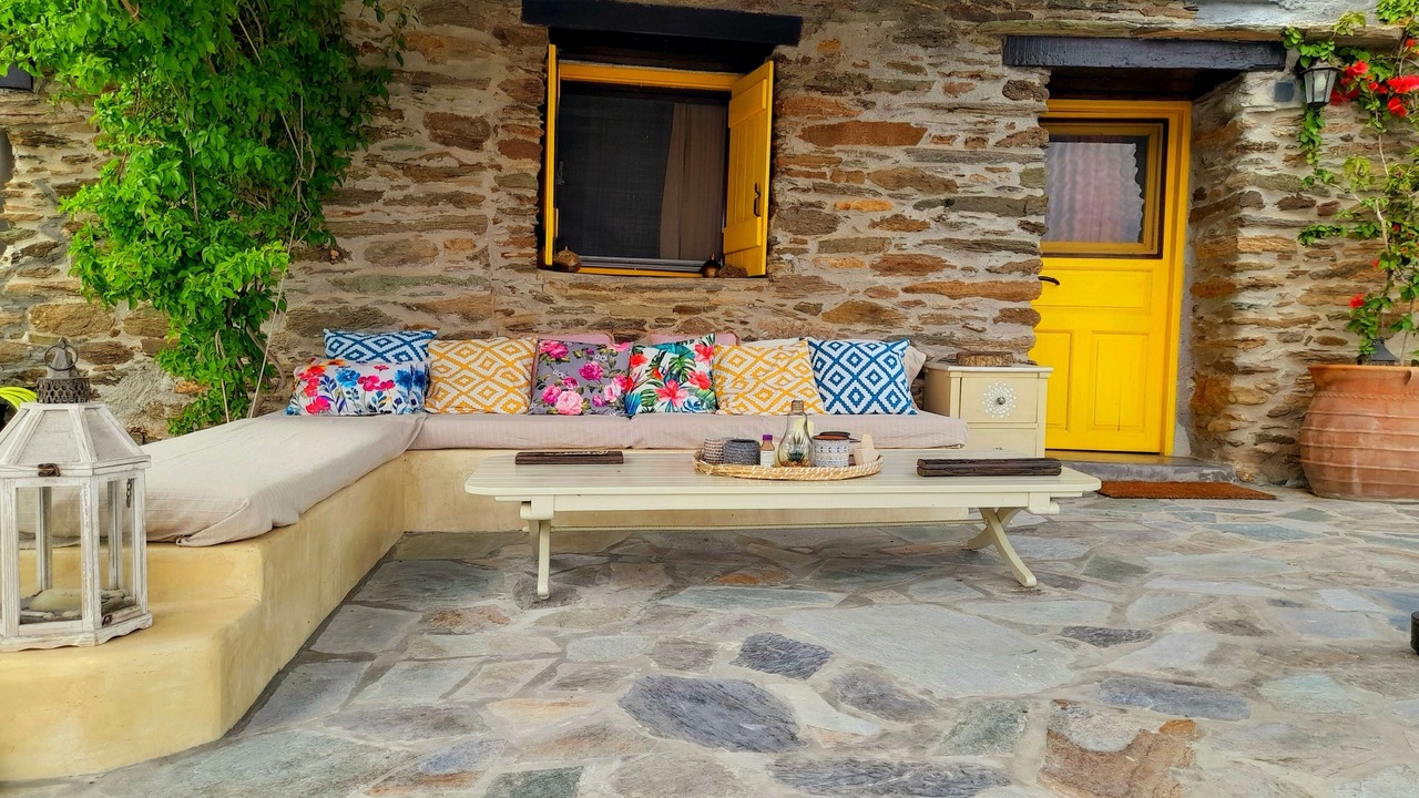 Photo of Patio Balcony in Andros