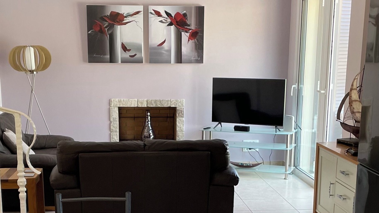 Photo of Livingroom in Mazarakata
