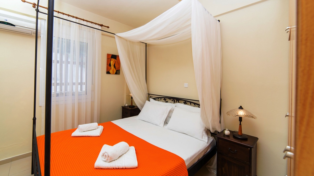 Photo of Bedroom in Adele