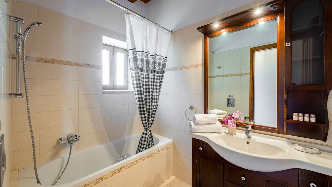 Photo of Bathroom in Skinaria