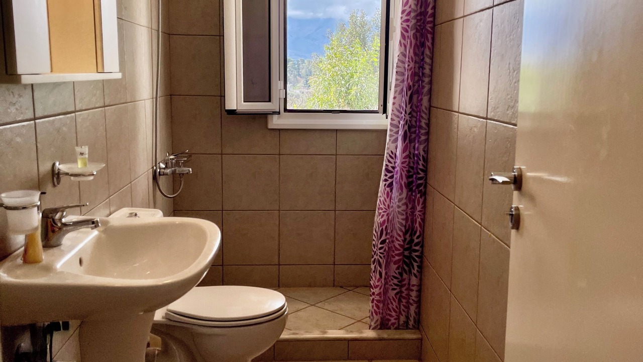 Photo of Bathroom in Vamos