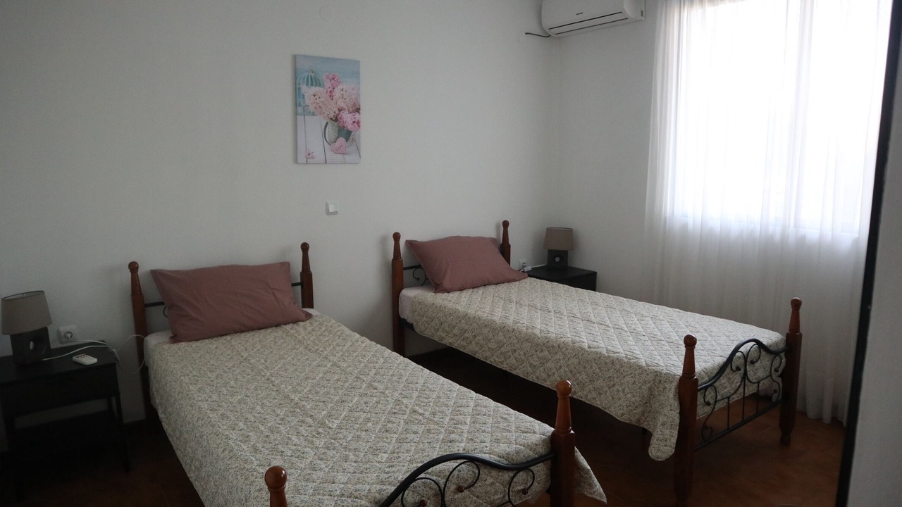 Photo of Bedroom in Salakos
