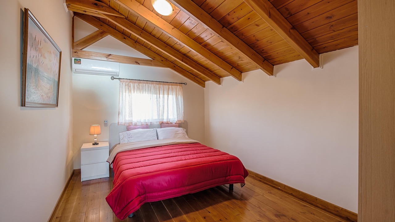 Photo of Bedroom in Lardos