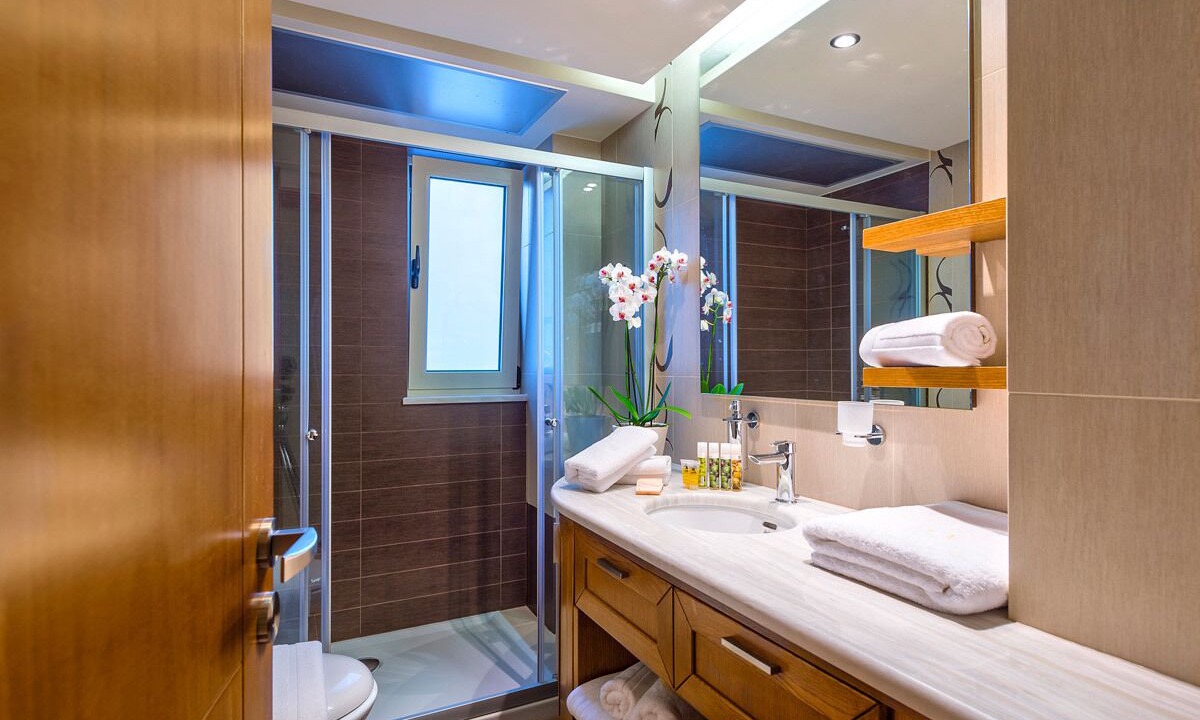 Photo of Bathroom in Kalathas
