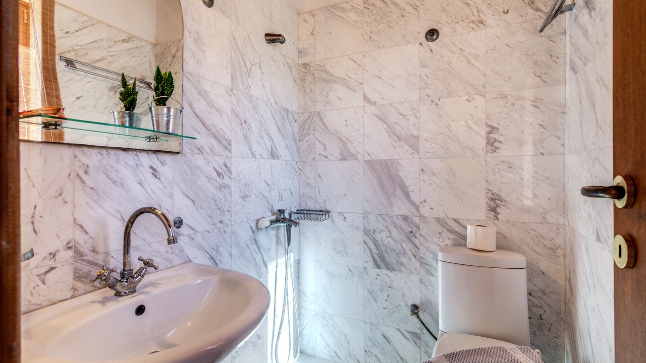 Photo of Bathroom in Makry Gialos