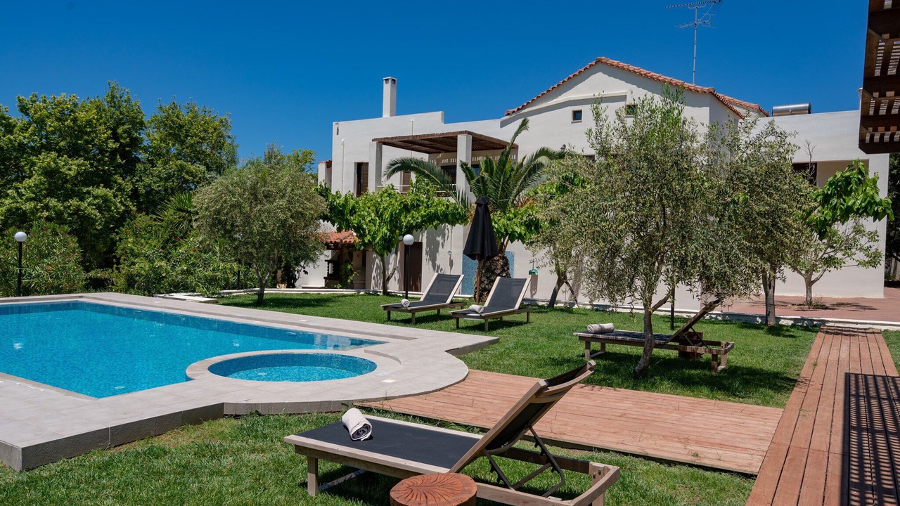 Photo of Outdoor in Prinos