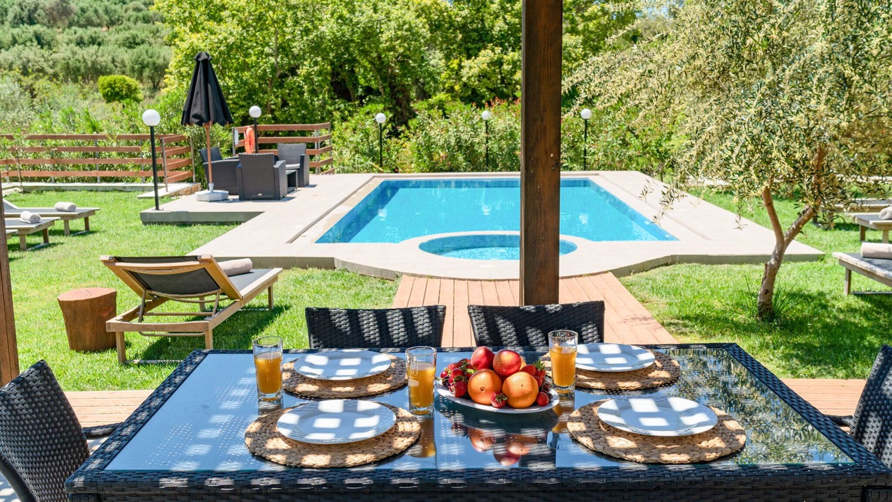 Photo of Outdoor in Prinos