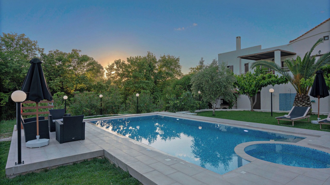 Photo of Outdoor in Prinos