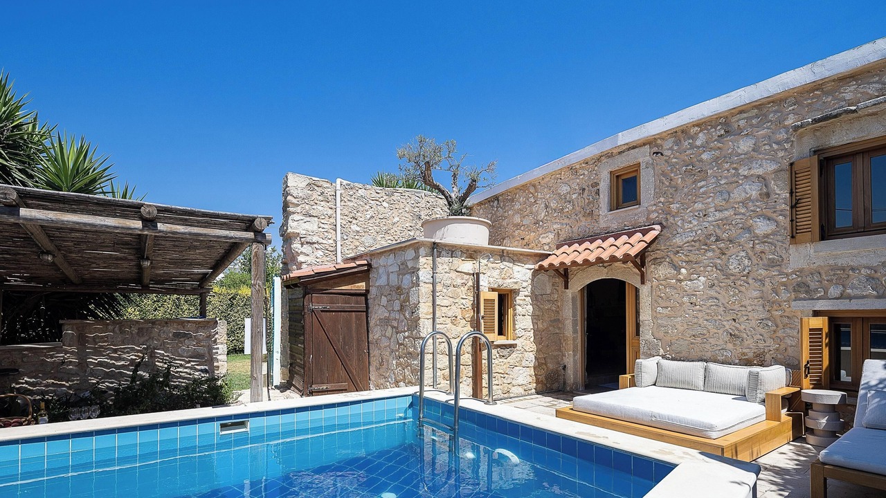 Photo of Outdoor in Monopari