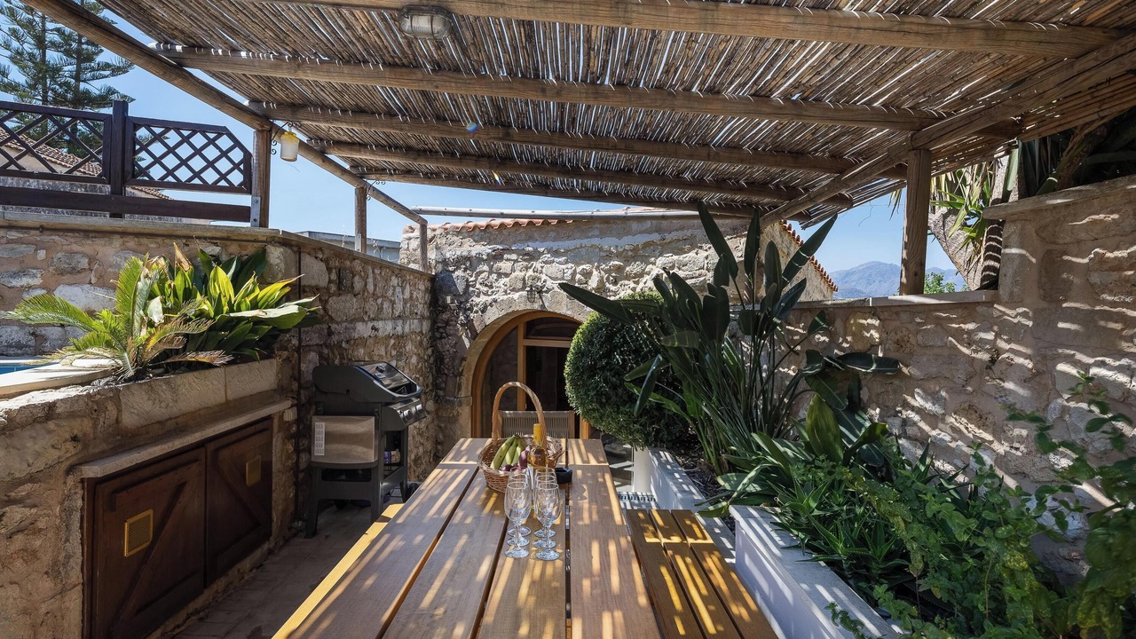 Photo of Outdoor in Monopari