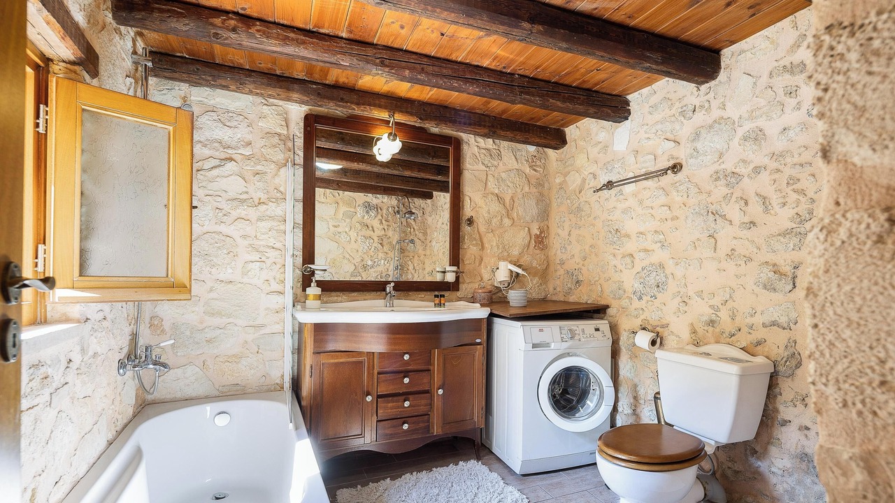 Photo of Bathroom in Monopari