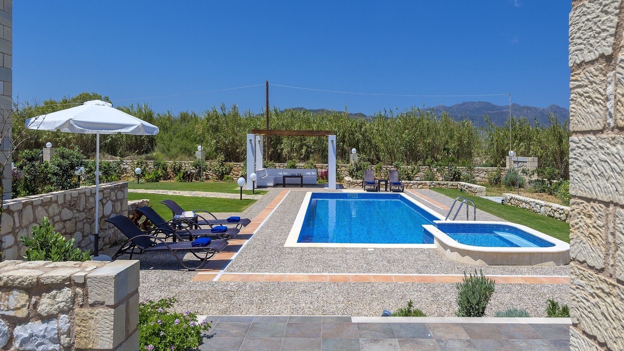 Photo of Outdoor in Rapaniana