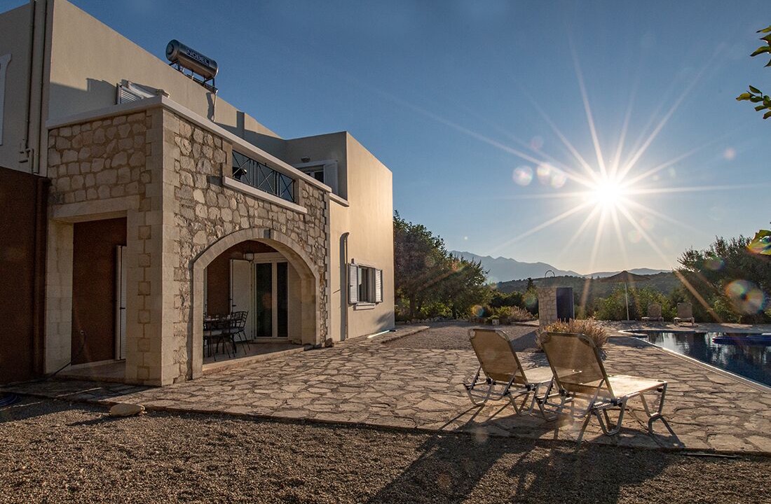 Photo of Patio Balcony in Douliana
