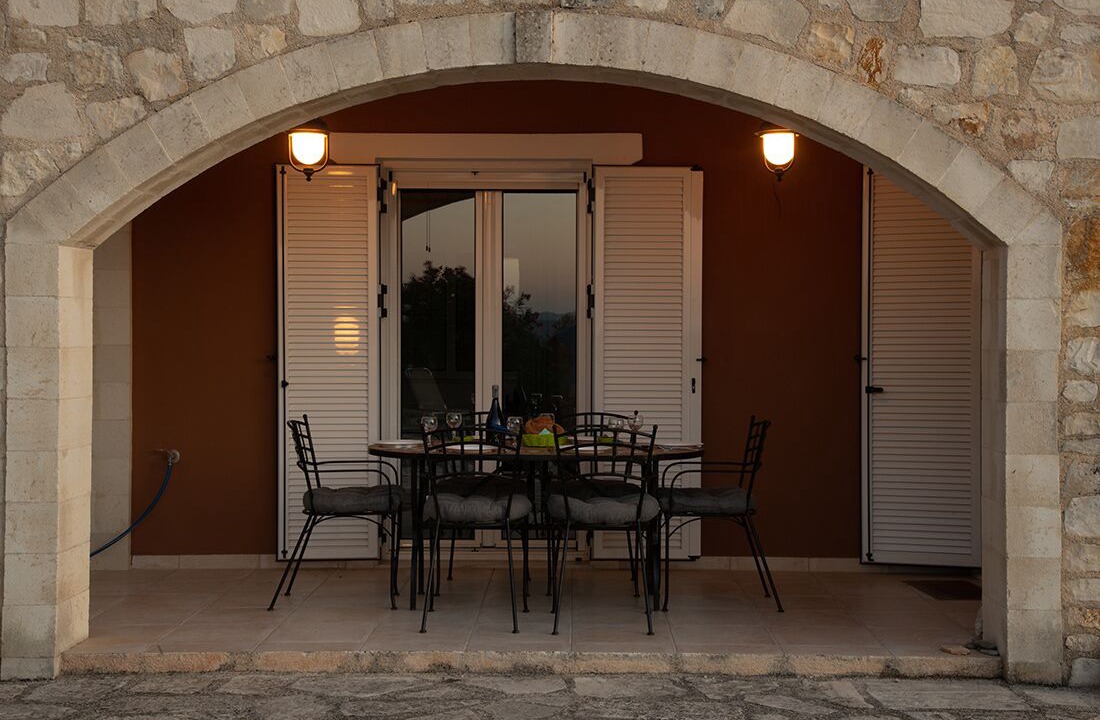 Photo of Patio Balcony in Douliana