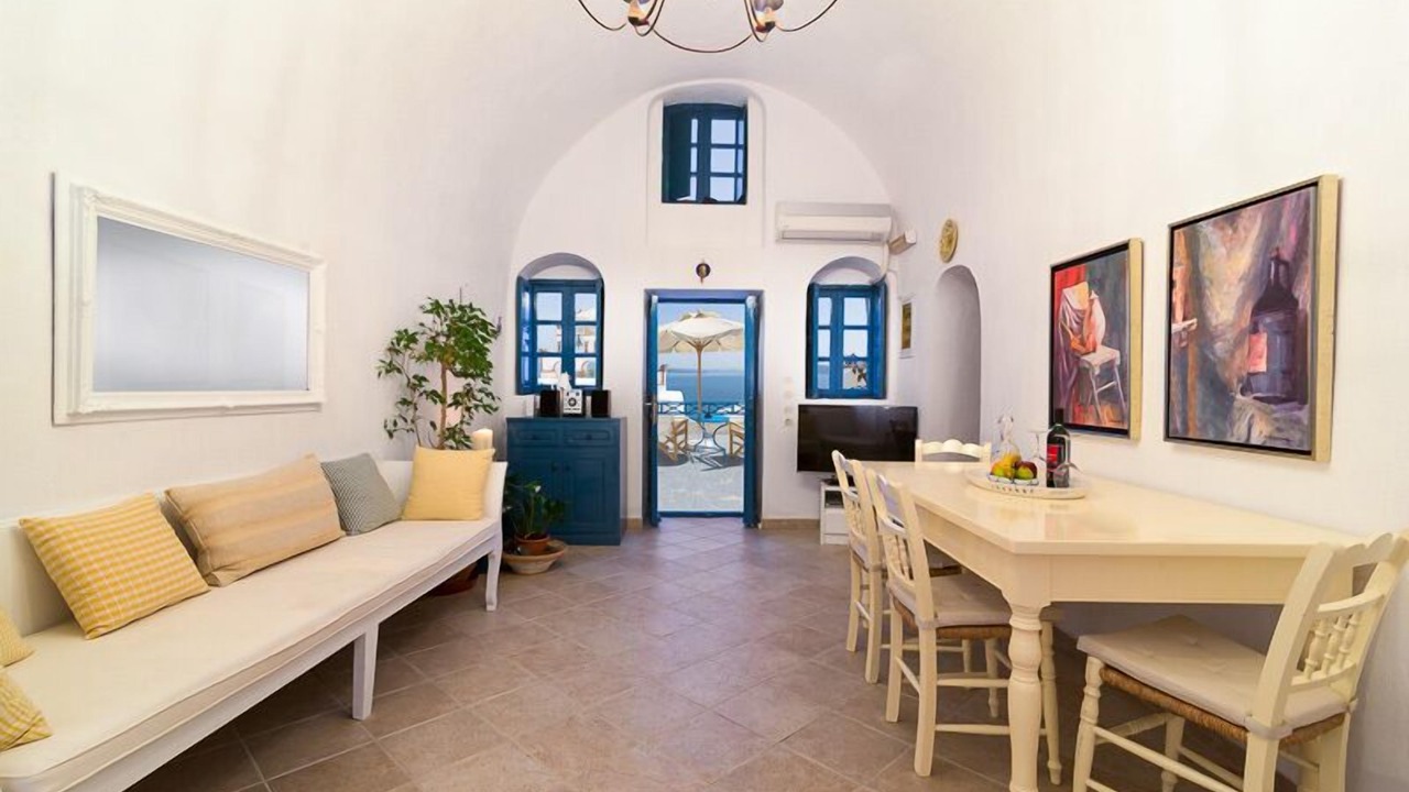 Photo of Livingroom in Oia