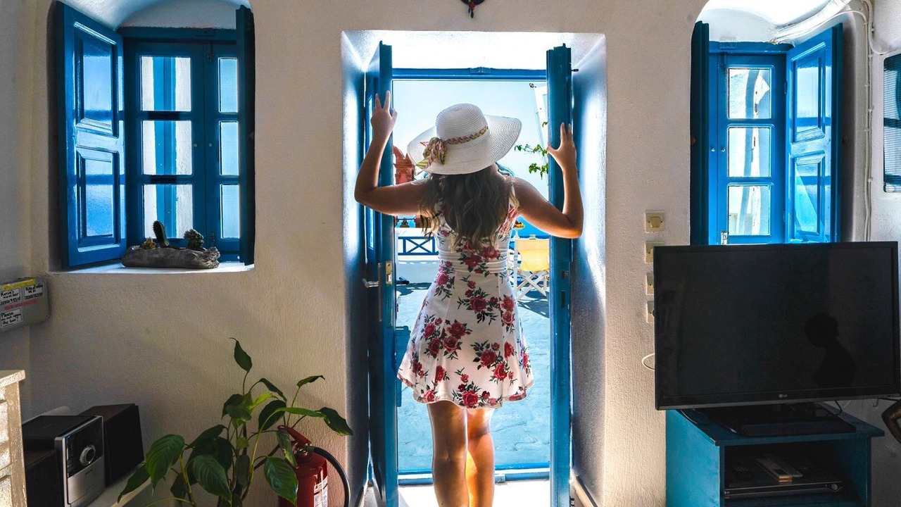 Photo of Bedroom in Oia