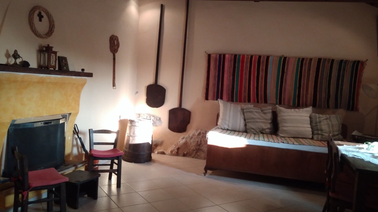 Photo of Livingroom in Exochori