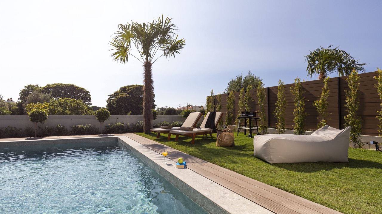 Photo of Outdoor in Ixia