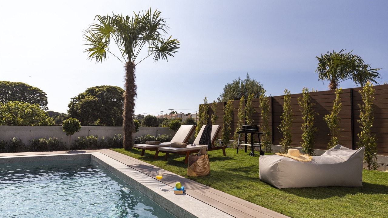 Photo of Outdoor in Ixia