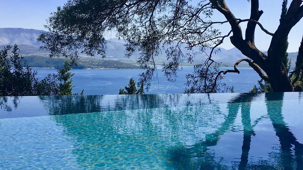 Photo of Outdoor in Petaleia