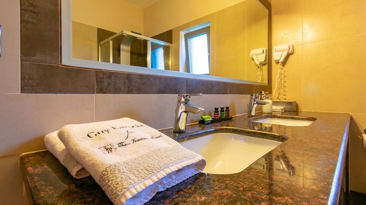 Photo of Bathroom in Notos