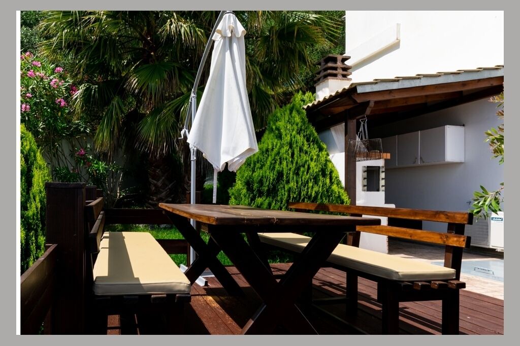 Photo of Outdoor in Notos