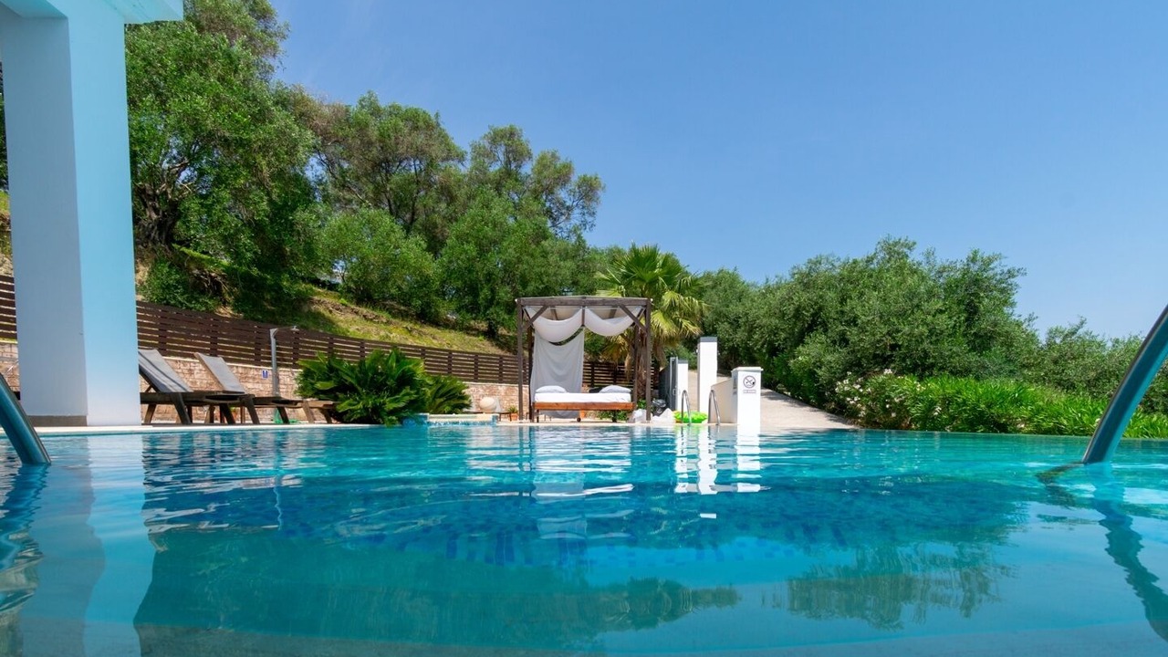 Photo of Outdoor in Notos