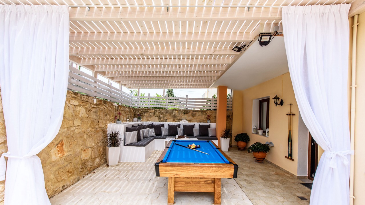 Photo of Outdoor in Gerani