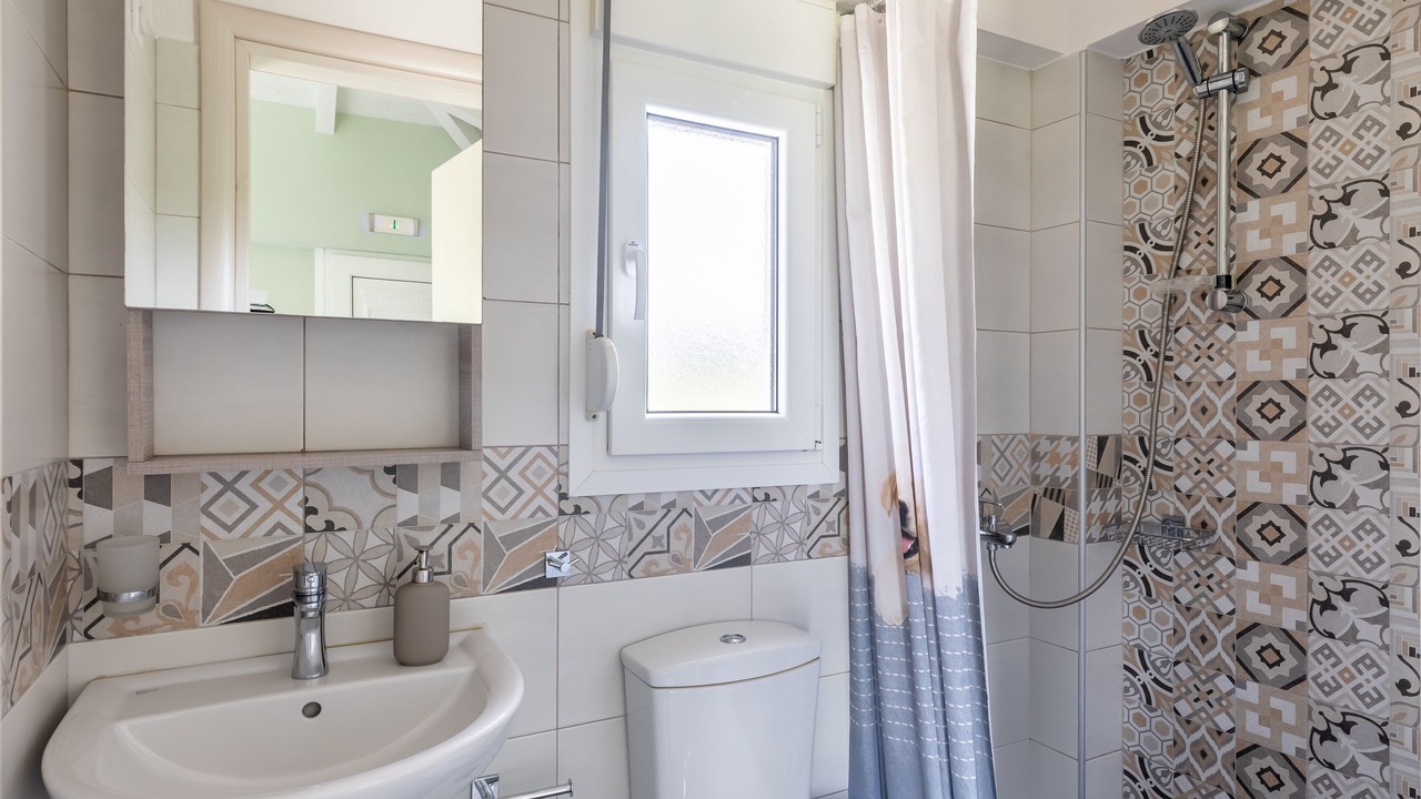 Photo of Bathroom in Alikias