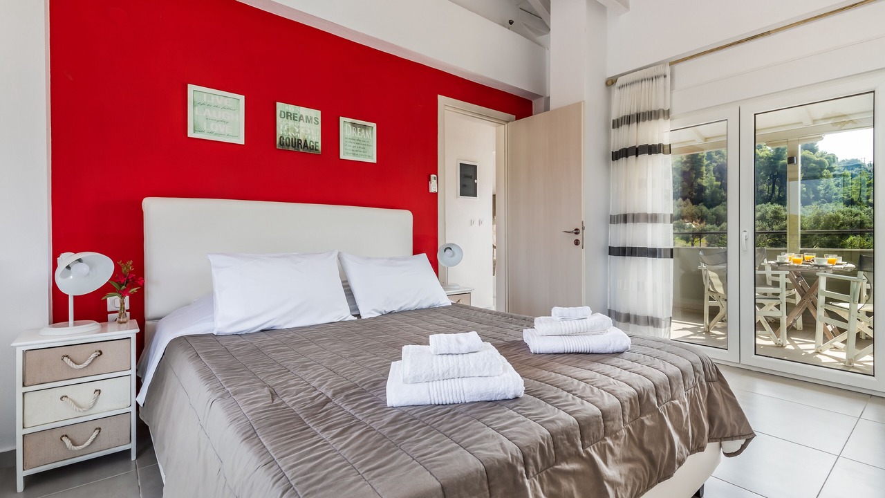 Photo of Bedroom in Alikias