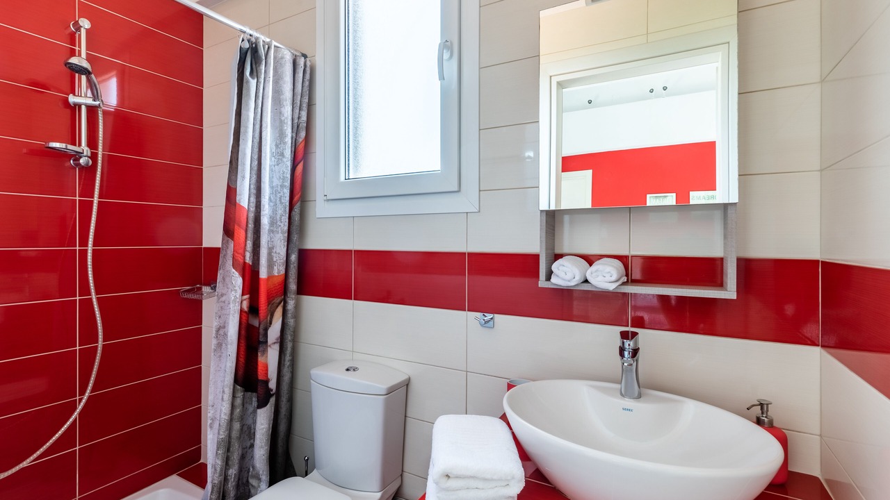 Photo of Bathroom in Alikias