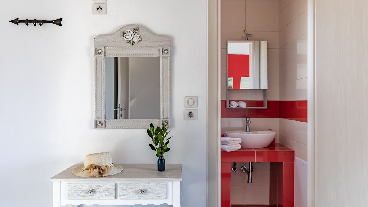 Photo of Bathroom in Alikias