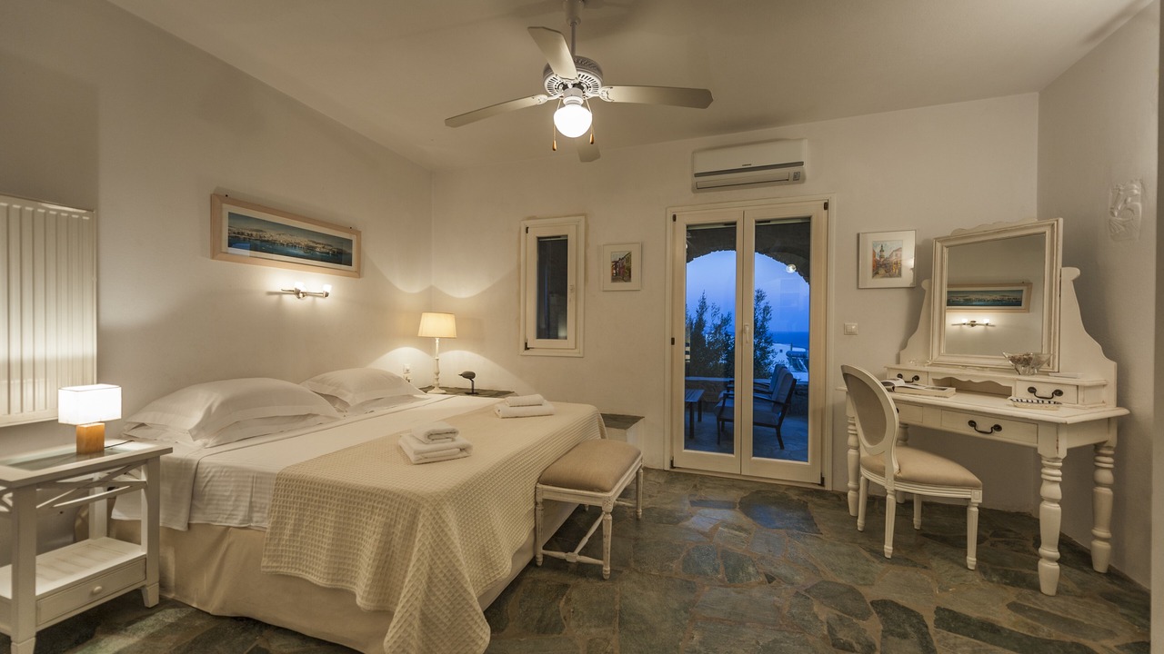 Photo of Bedroom in Paros