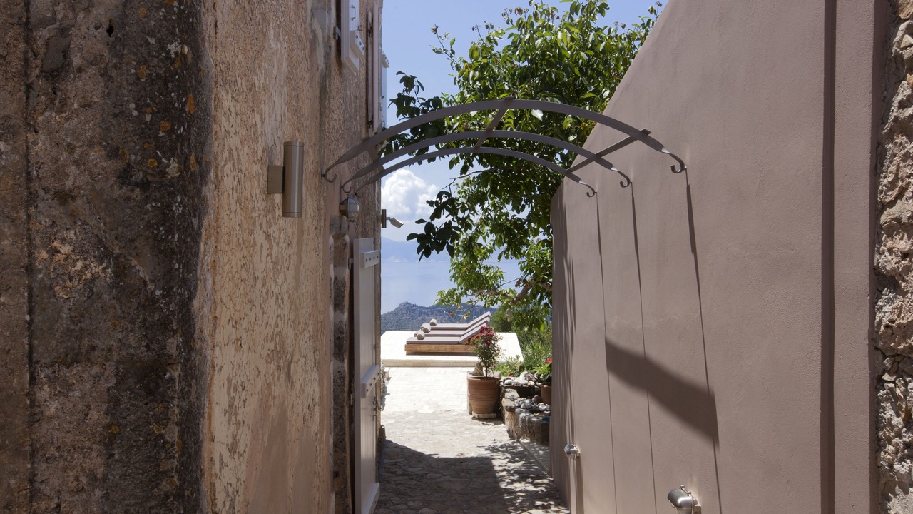 Photo of Outdoor in Mesovounia