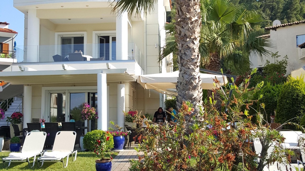 Photo of Patio Balcony in Polichrono