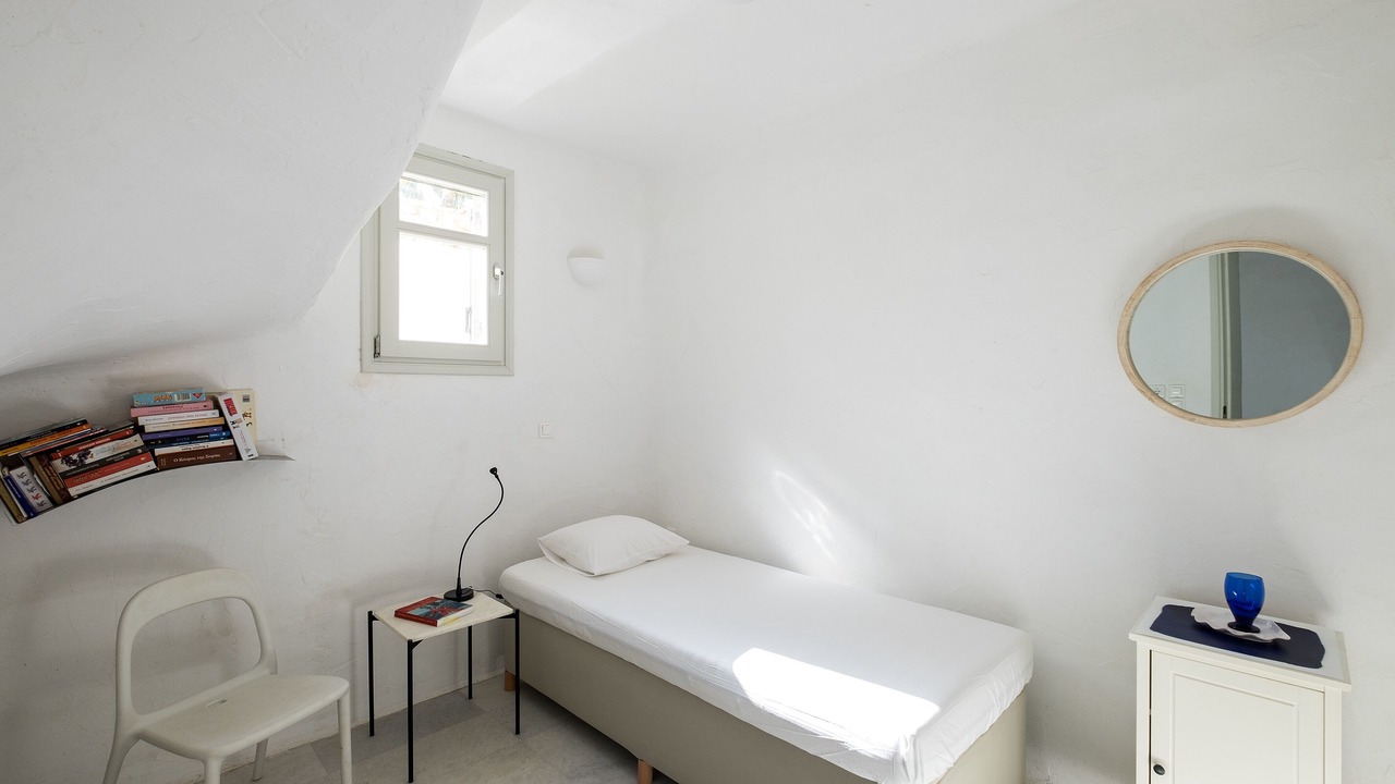 Photo of Bedroom in Parikia