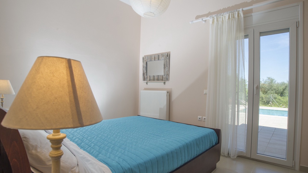 Photo of Bedroom in Petaleia