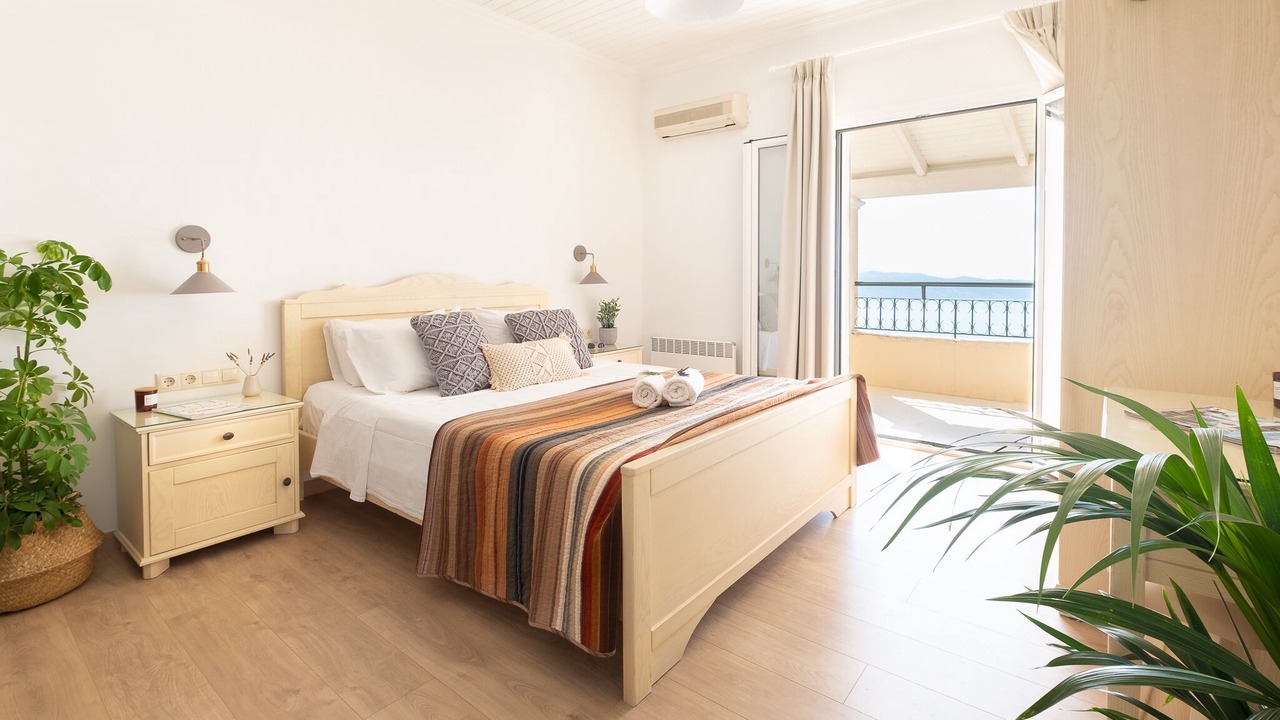 Photo of Bedroom in Petaleia