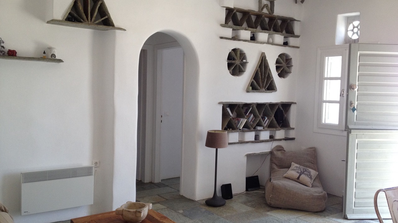 Photo of Livingroom in Exomvourgo