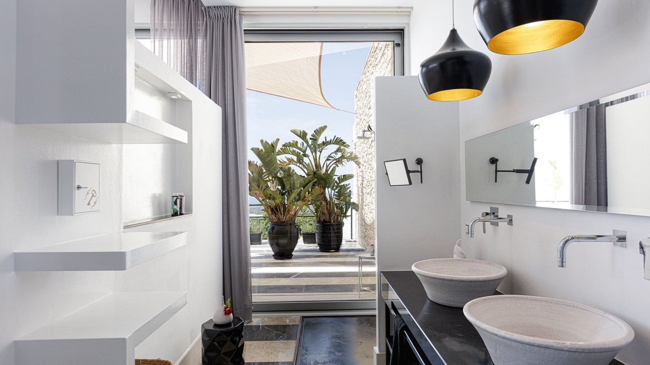 Photo of Bathroom in Kapsaliana