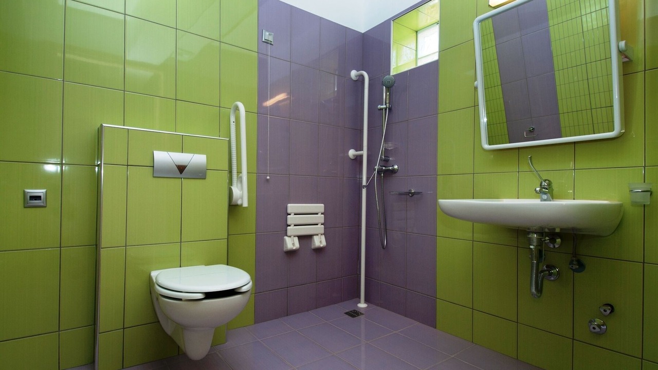 Photo of Bathroom in Steni Vala