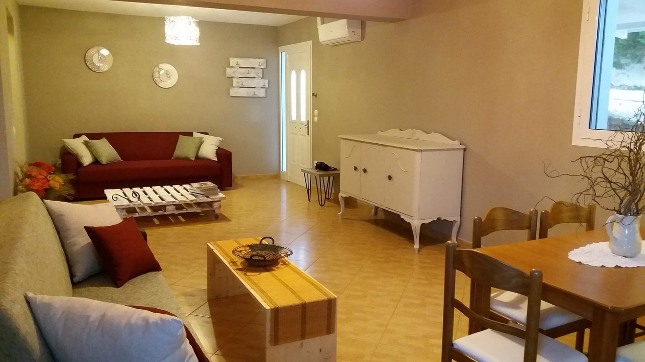 Photo of Livingroom in Khelmata