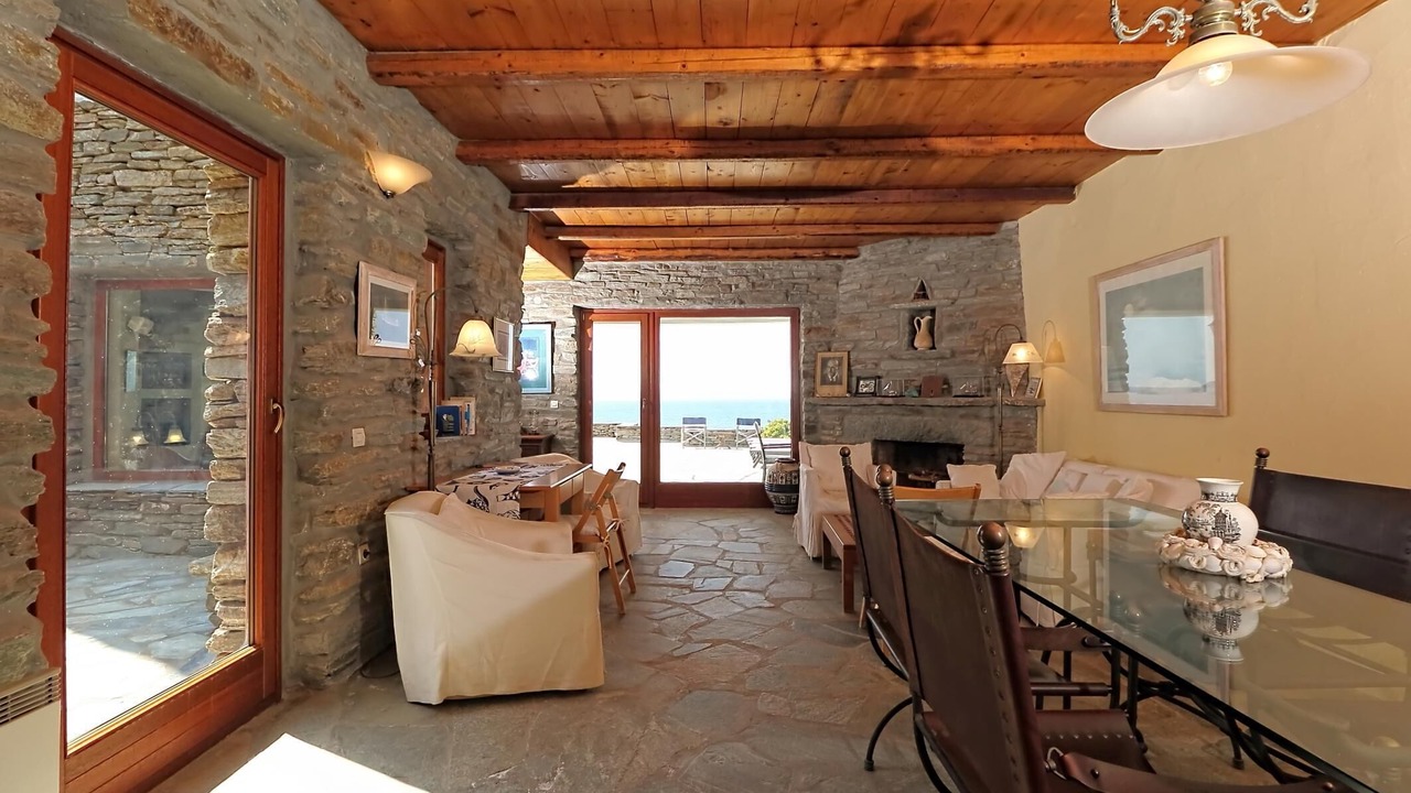 Photo of Livingroom in Koundouros