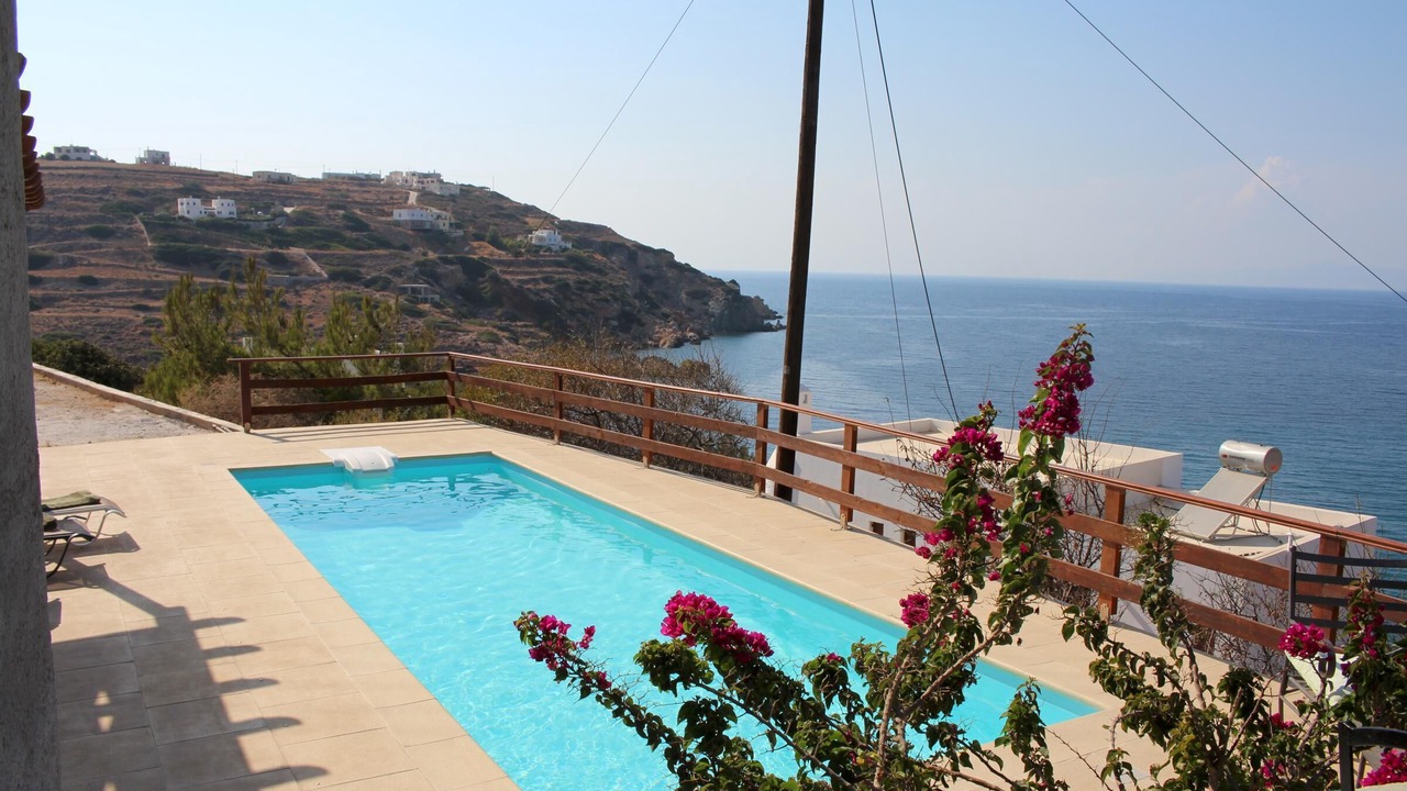Photo of Outdoor in Kini