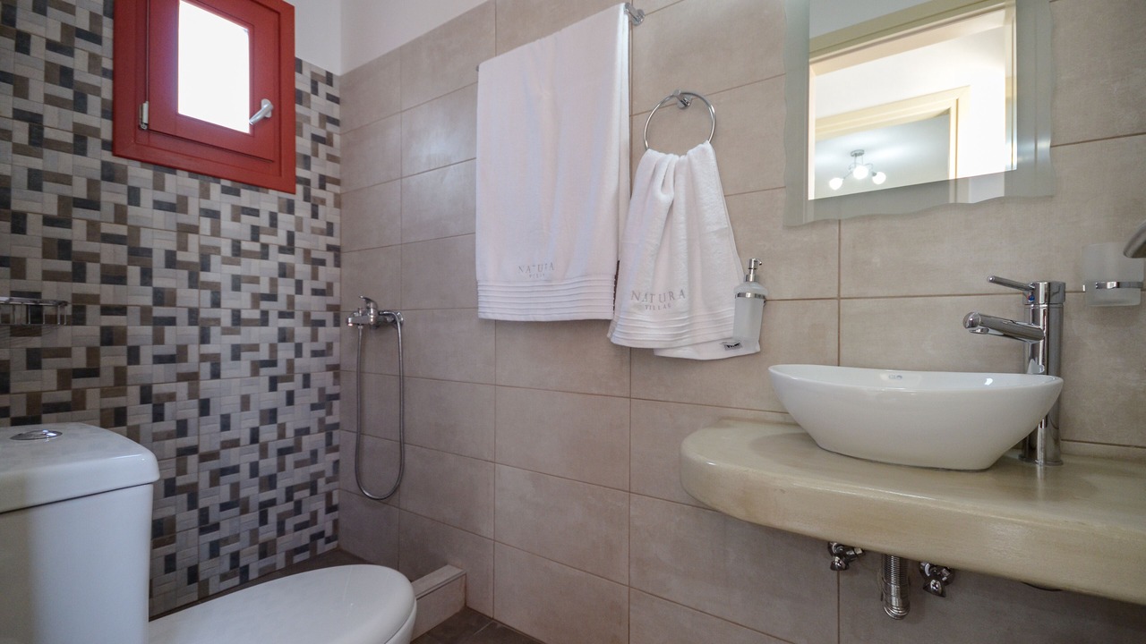 Photo of Bathroom in Naxos