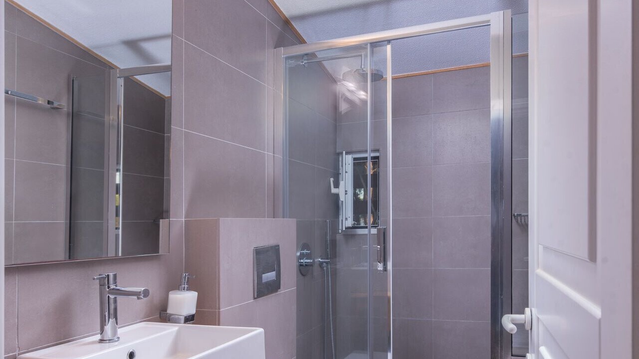 Photo of Bathroom in Sane