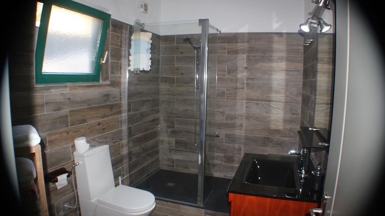Photo of Bathroom in Naxos